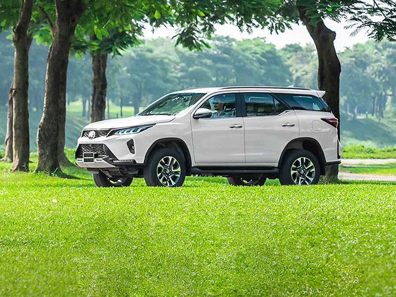 outdoor-toyota-fortuner-2023-2024-toyota-thai-hoa-tu-liem-3.jpg