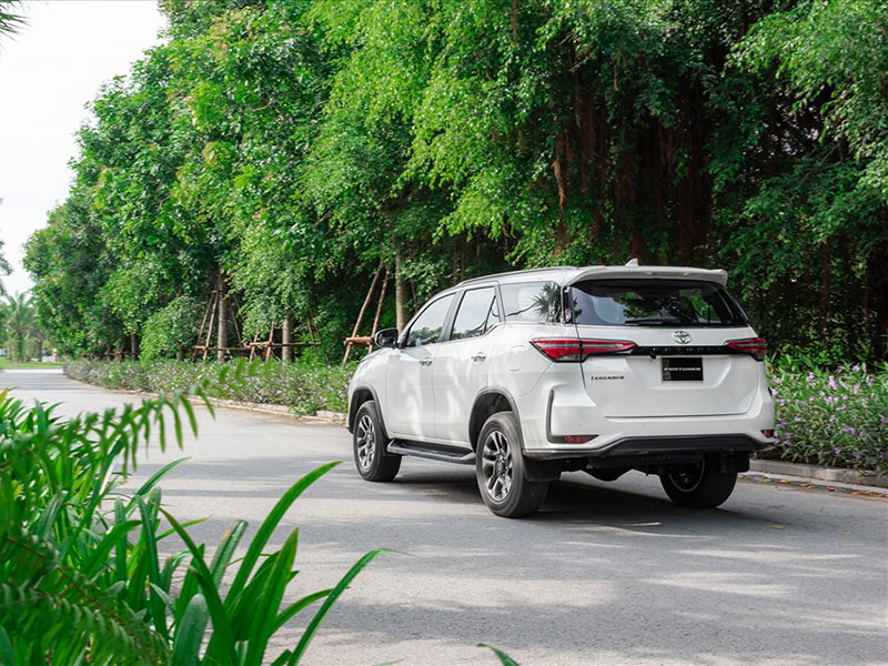 outdoor-toyota-fortuner-2023-2024-toyota-thai-hoa-tu-liem-6.jpg